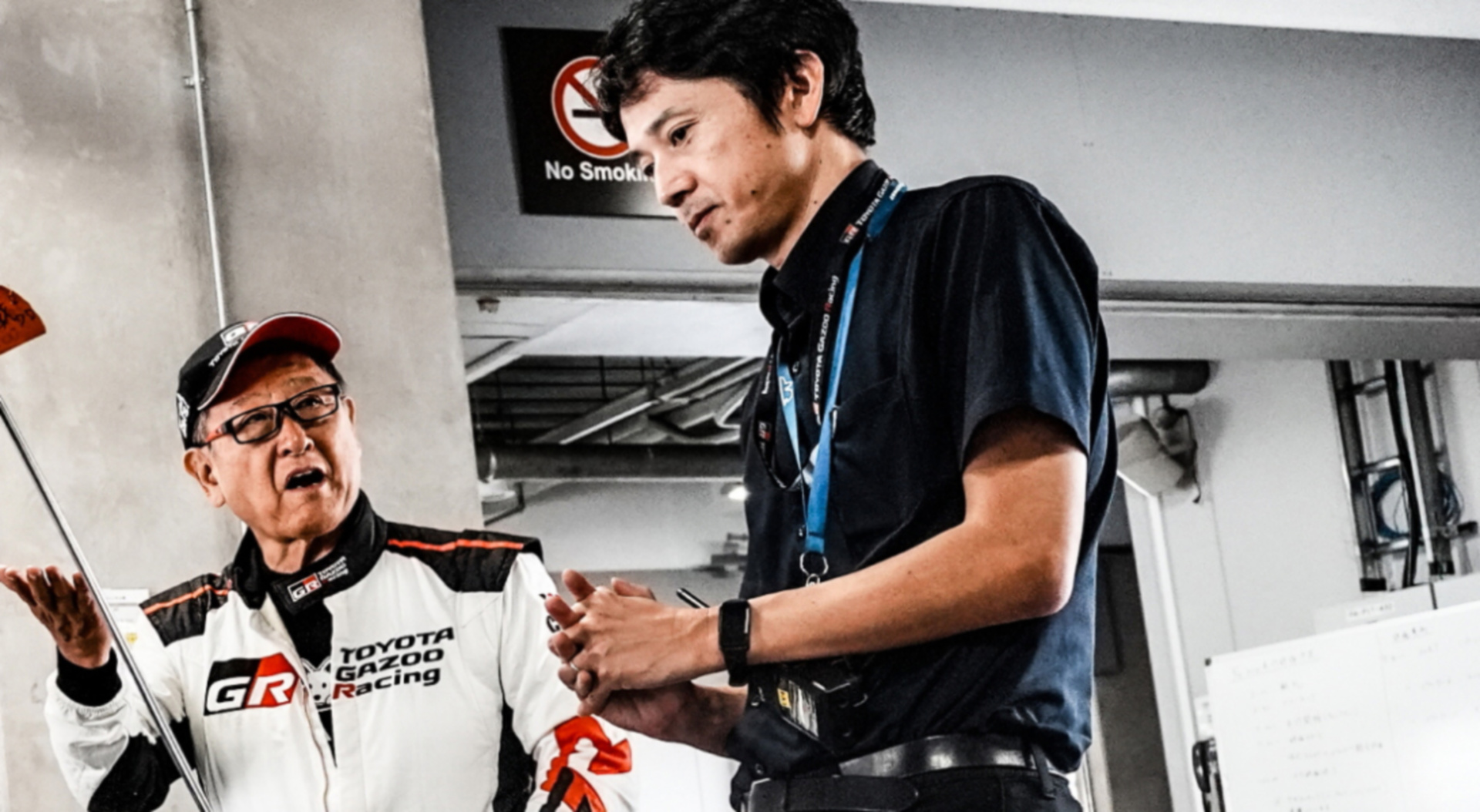 SMALL_pic_section_1_about_pic_3_pc